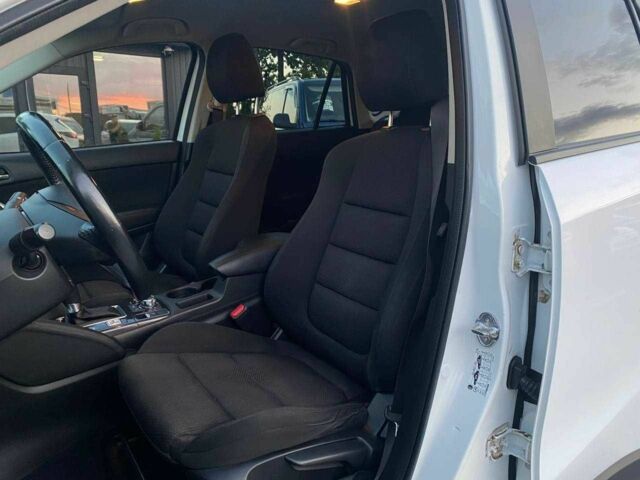 Мазда СХ-5 2015 в Киеве на Automoto.ua Белый Мазда СХ-5, объемом двигателя 2 л и пробегом 162 тыс. км за 14990 $, фото 10 на Automoto.ua