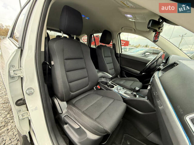 Белый Мазда СХ-5, объемом двигателя 2.2 л и пробегом 246 тыс. км за 15500 $, фото 25 на Automoto.ua