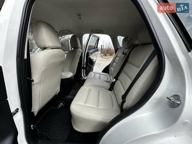 Белый Мазда СХ-5, объемом двигателя 2.5 л и пробегом 173 тыс. км за 12650 $, фото 30 на Automoto.ua
