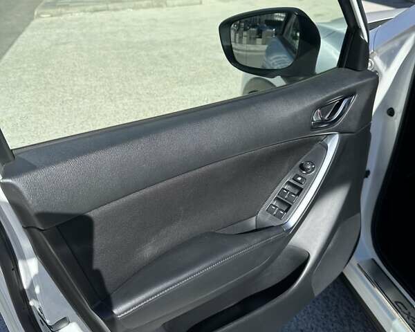 Белый Мазда СХ-5, объемом двигателя 2.2 л и пробегом 124 тыс. км за 16800 $, фото 53 на Automoto.ua
