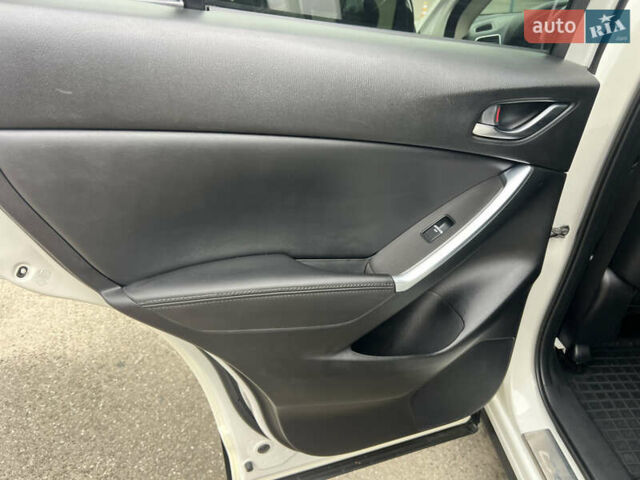 Белый Мазда СХ-5, объемом двигателя 2.49 л и пробегом 130 тыс. км за 17900 $, фото 27 на Automoto.ua