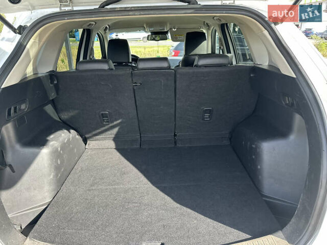 Білий Мазда СХ-5, об'ємом двигуна 2.19 л та пробігом 279 тис. км за 15000 $, фото 15 на Automoto.ua