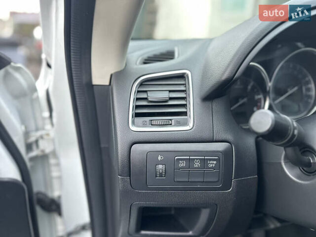 Белый Мазда СХ-5, объемом двигателя 2.19 л и пробегом 168 тыс. км за 14000 $, фото 27 на Automoto.ua