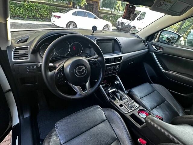 Белый Мазда СХ-5, объемом двигателя 2.2 л и пробегом 350 тыс. км за 13999 $, фото 5 на Automoto.ua