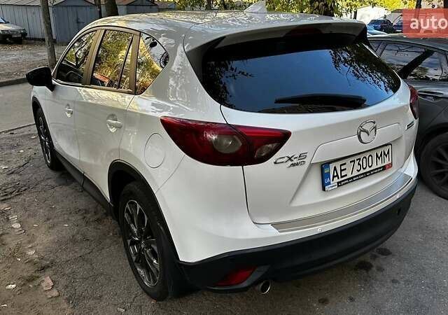 Белый Мазда СХ-5, объемом двигателя 2.49 л и пробегом 185 тыс. км за 17800 $, фото 6 на Automoto.ua