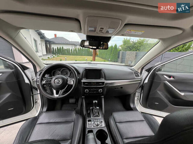 Белый Мазда СХ-5, объемом двигателя 2.19 л и пробегом 290 тыс. км за 14900 $, фото 3 на Automoto.ua