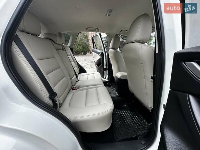 Белый Мазда СХ-5, объемом двигателя 2.5 л и пробегом 173 тыс. км за 12650 $, фото 33 на Automoto.ua