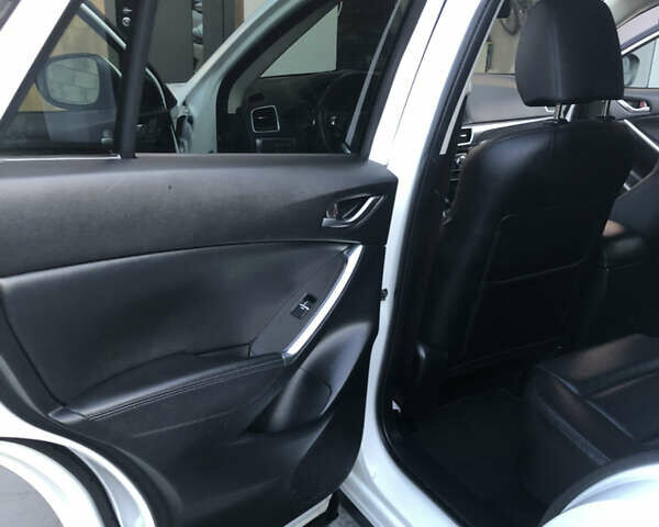 Білий Мазда СХ-5, об'ємом двигуна 2.19 л та пробігом 242 тис. км за 14500 $, фото 19 на Automoto.ua