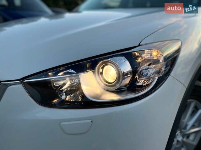 Белый Мазда СХ-5, объемом двигателя 2 л и пробегом 162 тыс. км за 14490 $, фото 2 на Automoto.ua