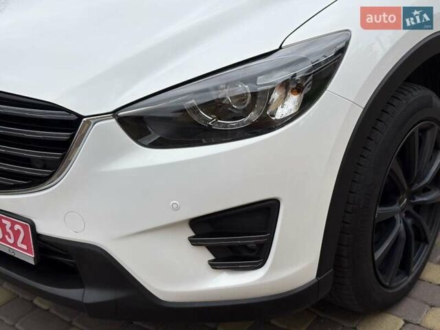 Белый Мазда СХ-5, объемом двигателя 2.2 л и пробегом 170 тыс. км за 15300 $, фото 4 на Automoto.ua