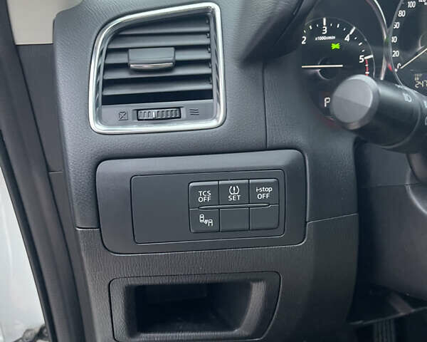 Белый Мазда СХ-5, объемом двигателя 2.19 л и пробегом 247 тыс. км за 15800 $, фото 33 на Automoto.ua