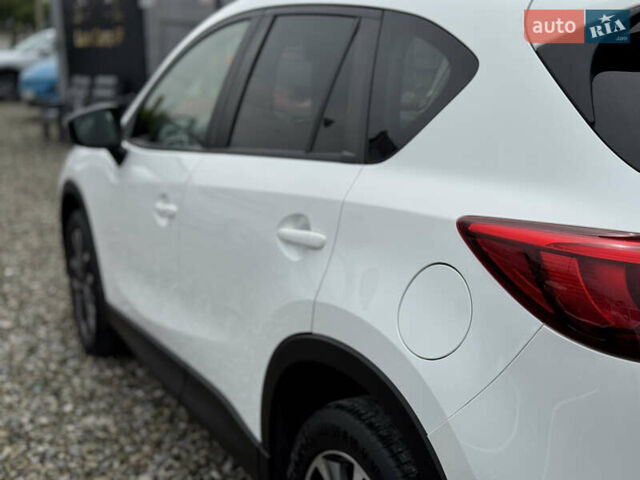 Белый Мазда СХ-5, объемом двигателя 2.19 л и пробегом 200 тыс. км за 15950 $, фото 11 на Automoto.ua