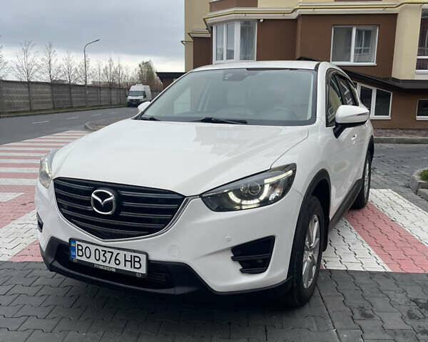 Белый Мазда СХ-5, объемом двигателя 2.19 л и пробегом 247 тыс. км за 15800 $, фото 2 на Automoto.ua