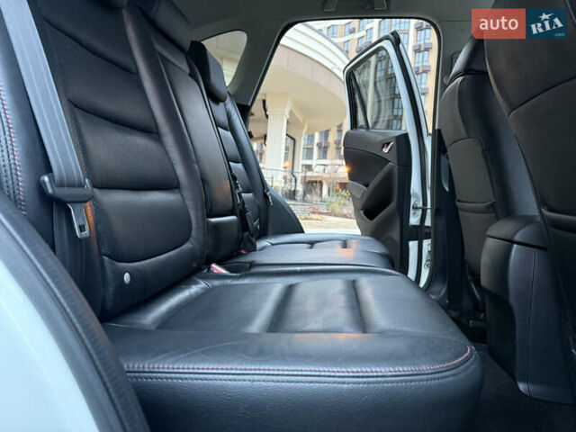 Белый Мазда СХ-5, объемом двигателя 2.2 л и пробегом 127 тыс. км за 14550 $, фото 43 на Automoto.ua