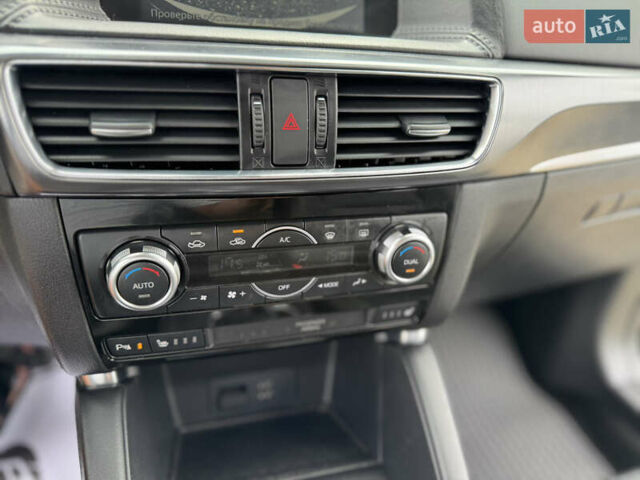 Белый Мазда СХ-5, объемом двигателя 2.19 л и пробегом 200 тыс. км за 15950 $, фото 35 на Automoto.ua