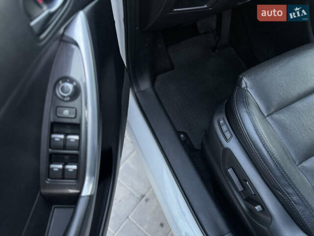 Белый Мазда СХ-5, объемом двигателя 2.2 л и пробегом 169 тыс. км за 17490 $, фото 15 на Automoto.ua