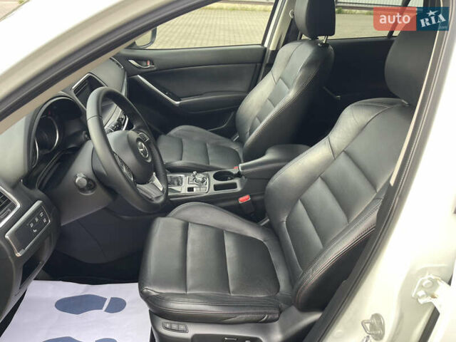 Білий Мазда СХ-5, об'ємом двигуна 2.2 л та пробігом 211 тис. км за 16500 $, фото 63 на Automoto.ua