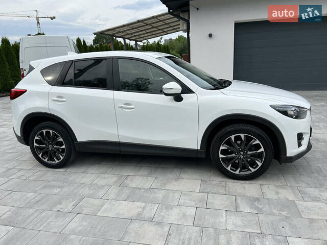 Белый Мазда СХ-5, объемом двигателя 2.2 л и пробегом 280 тыс. км за 14500 $, фото 4 на Automoto.ua