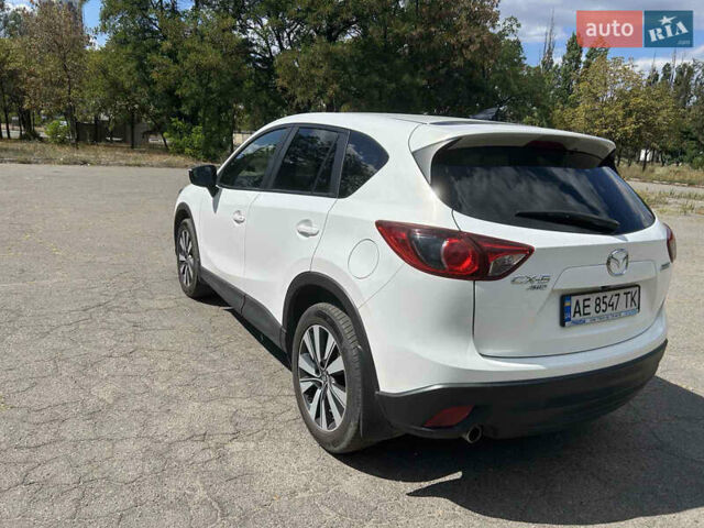 Мазда СХ-5 2015 в Днепре (Днепропетровске) на Automoto.ua Белый Мазда СХ-5, объемом двигателя 2.19 л и пробегом 122 тыс. км за 16500 $, фото 5 на Automoto.ua