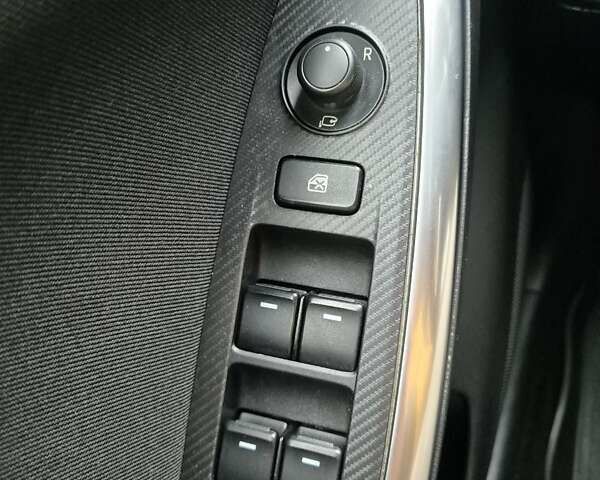 Белый Мазда СХ-5, объемом двигателя 2.2 л и пробегом 128 тыс. км за 16500 $, фото 16 на Automoto.ua