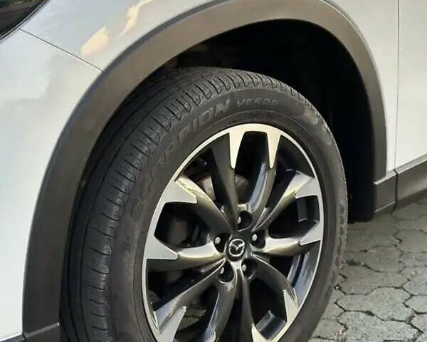 Белый Мазда СХ-5, объемом двигателя 2.19 л и пробегом 181 тыс. км за 17000 $, фото 8 на Automoto.ua