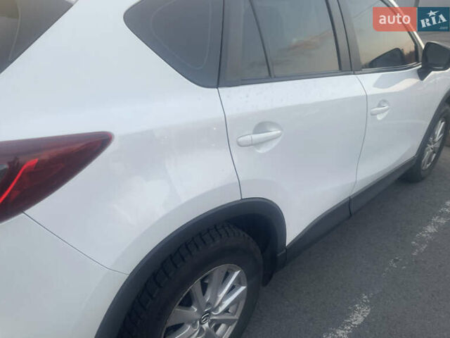 Белый Мазда СХ-5, объемом двигателя 2.5 л и пробегом 164 тыс. км за 14300 $, фото 4 на Automoto.ua