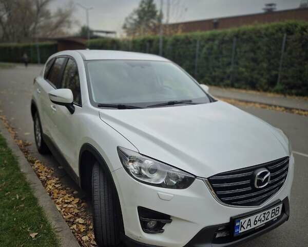 Белый Мазда СХ-5, объемом двигателя 2.2 л и пробегом 128 тыс. км за 16500 $, фото 2 на Automoto.ua