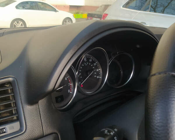 Белый Мазда СХ-5, объемом двигателя 2.49 л и пробегом 130 тыс. км за 13000 $, фото 17 на Automoto.ua