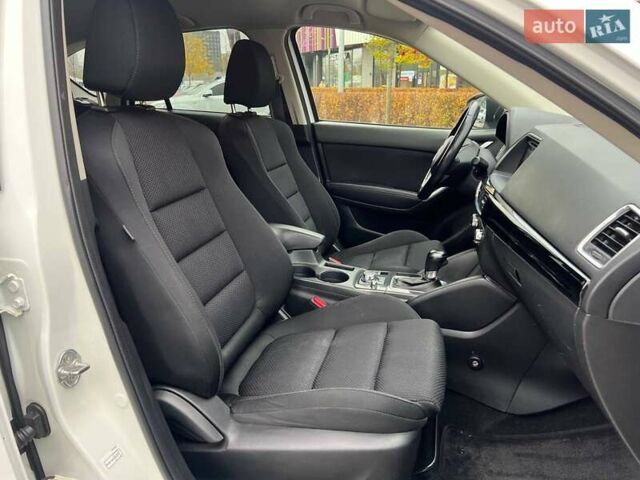 Белый Мазда СХ-5, объемом двигателя 2.19 л и пробегом 124 тыс. км за 16990 $, фото 12 на Automoto.ua