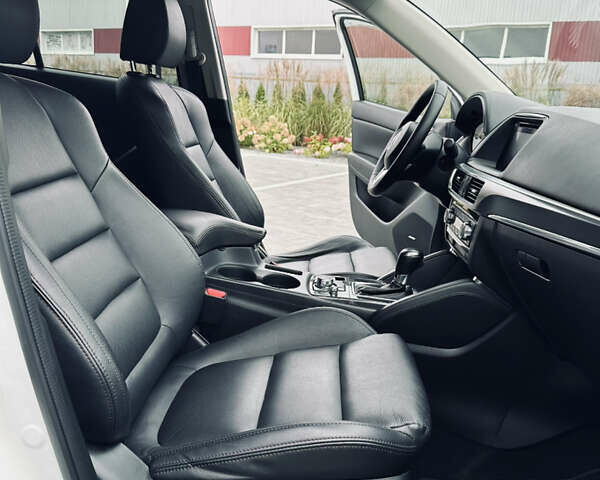 Белый Мазда СХ-5, объемом двигателя 2.2 л и пробегом 170 тыс. км за 17900 $, фото 25 на Automoto.ua