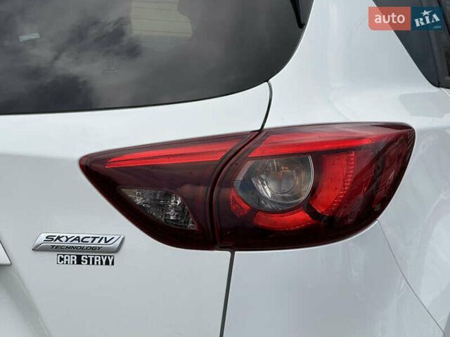 Белый Мазда СХ-5, объемом двигателя 2.2 л и пробегом 246 тыс. км за 15500 $, фото 24 на Automoto.ua