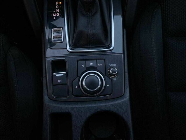 Мазда СХ-5 2015 в Киеве на Automoto.ua Белый Мазда СХ-5, объемом двигателя 2 л и пробегом 162 тыс. км за 14990 $, фото 21 на Automoto.ua