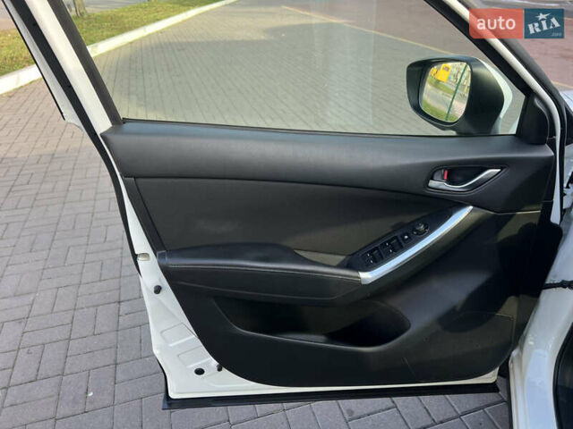 Белый Мазда СХ-5, объемом двигателя 2.2 л и пробегом 128 тыс. км за 16950 $, фото 14 на Automoto.ua