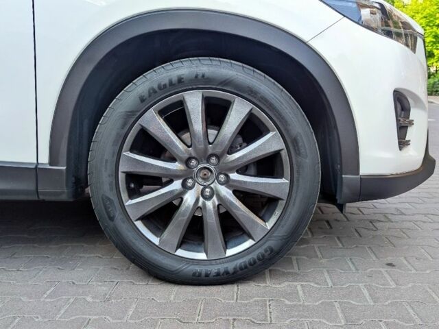 Белый Мазда СХ-5, объемом двигателя 2.2 л и пробегом 350 тыс. км за 13999 $, фото 7 на Automoto.ua