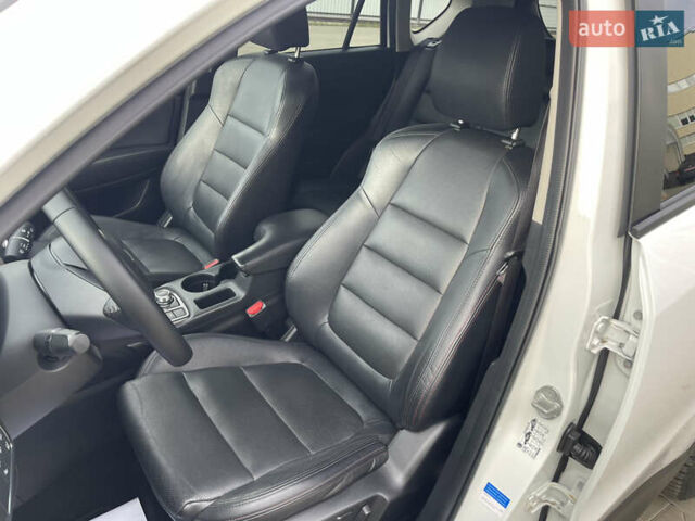 Білий Мазда СХ-5, об'ємом двигуна 2.2 л та пробігом 211 тис. км за 16500 $, фото 59 на Automoto.ua