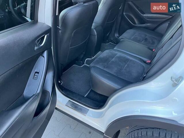 Мазда СХ-5 2015 в Казатине на Automoto.ua Белый Мазда СХ-5, объемом двигателя 2 л и пробегом 276 тыс. км за 15400 $, фото 38 на Automoto.ua