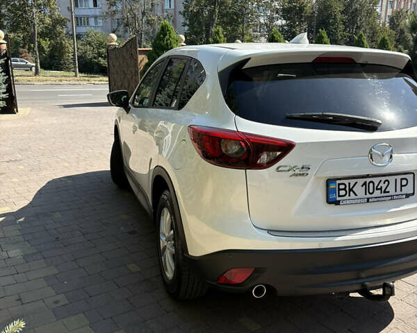 Білий Мазда СХ-5, об'ємом двигуна 2.19 л та пробігом 242 тис. км за 14500 $, фото 2 на Automoto.ua