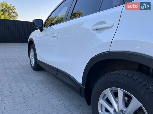 Мазда СХ-5 2015 в Казатине на Automoto.ua Белый Мазда СХ-5, объемом двигателя 2 л и пробегом 276 тыс. км за 15400 $, фото 12 на Automoto.ua