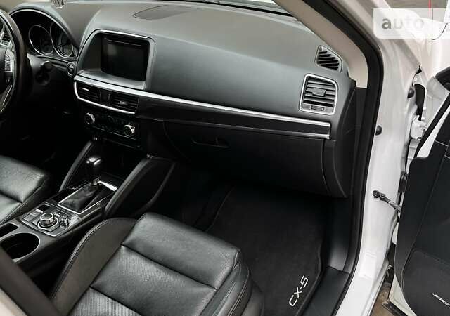 Белый Мазда СХ-5, объемом двигателя 2.2 л и пробегом 202 тыс. км за 17600 $, фото 20 на Automoto.ua