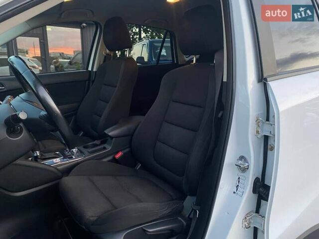 Белый Мазда СХ-5, объемом двигателя 2 л и пробегом 162 тыс. км за 14490 $, фото 20 на Automoto.ua