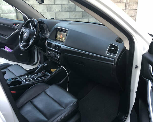 Білий Мазда СХ-5, об'ємом двигуна 2.19 л та пробігом 242 тис. км за 14500 $, фото 11 на Automoto.ua
