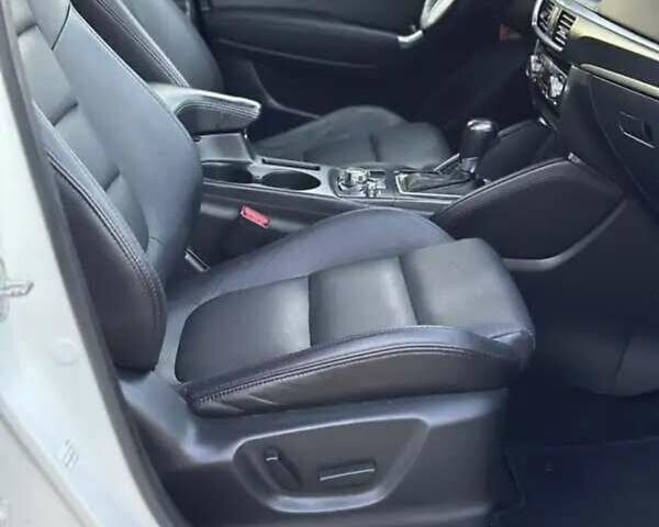Белый Мазда СХ-5, объемом двигателя 2.19 л и пробегом 181 тыс. км за 17000 $, фото 15 на Automoto.ua