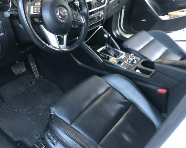 Білий Мазда СХ-5, об'ємом двигуна 2.19 л та пробігом 242 тис. км за 14500 $, фото 17 на Automoto.ua