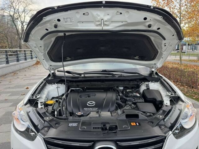 Білий Мазда СХ-5, об'ємом двигуна 2.5 л та пробігом 77 тис. км за 15000 $, фото 9 на Automoto.ua