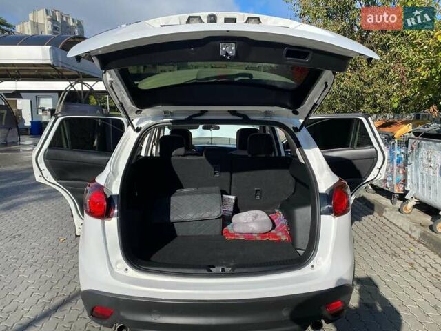 Білий Мазда СХ-5, об'ємом двигуна 2.49 л та пробігом 135 тис. км за 14000 $, фото 18 на Automoto.ua