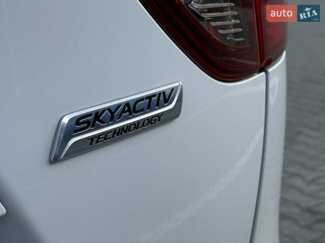 Білий Мазда СХ-5, об'ємом двигуна 2.2 л та пробігом 183 тис. км за 15999 $, фото 26 на Automoto.ua