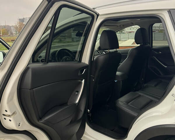 Белый Мазда СХ-5, объемом двигателя 2.5 л и пробегом 73 тыс. км за 16900 $, фото 33 на Automoto.ua