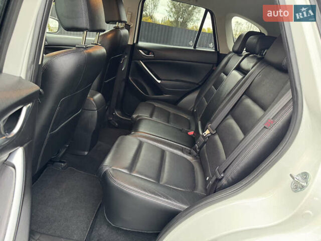 Білий Мазда СХ-5, об'ємом двигуна 2.2 л та пробігом 163 тис. км за 16500 $, фото 20 на Automoto.ua