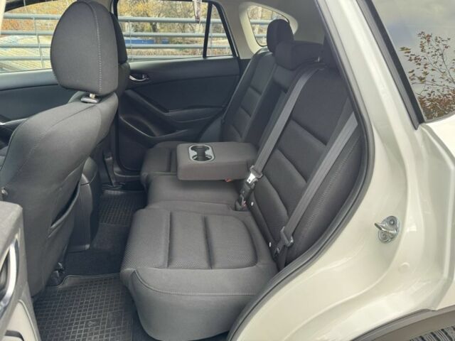 Білий Мазда СХ-5, об'ємом двигуна 2.5 л та пробігом 77 тис. км за 15000 $, фото 19 на Automoto.ua