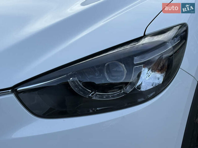 Білий Мазда СХ-5, об'ємом двигуна 2.2 л та пробігом 183 тис. км за 15999 $, фото 16 на Automoto.ua